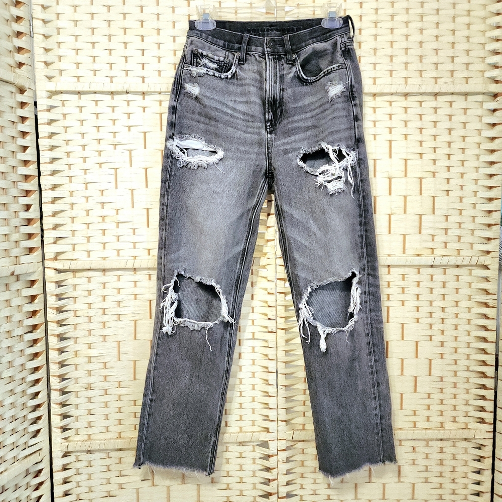 American Eagle Women's Jeans Size 4 Black Denim Distressed